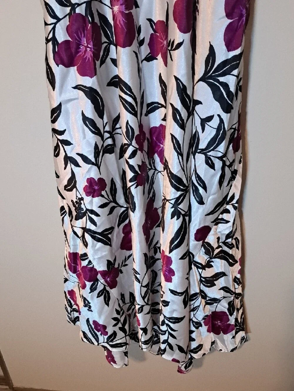 Amoureuse White Floral Lace-Trim Maxi Nightgown - Magenta & Black Print - Picture 7 of 15